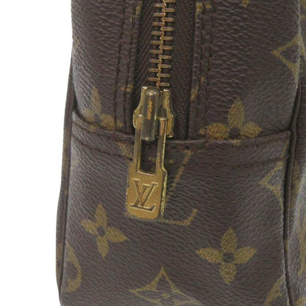 LOUIS VUITTON Authentic Brown Monogram Pouch - Picture 8 of 10